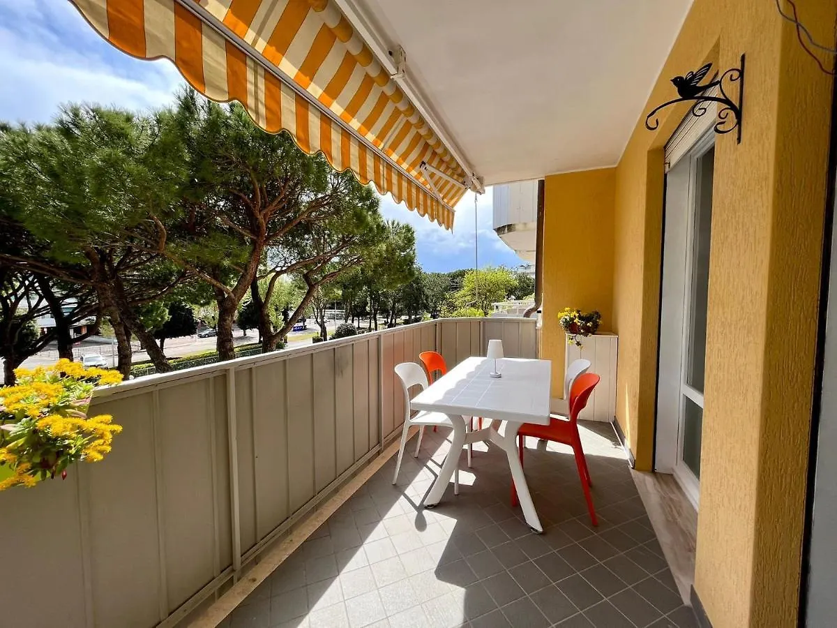 Apartment Grazioso Appartamento Con Piscina E Terrazza Porto Santa Margherita di Caorle